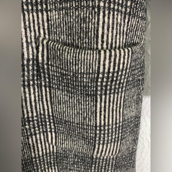 Aritzia Babaton Black White Plaid Shawl Extra Fine 100% Merino Wool Jacket Robe - Picture 6 of 13